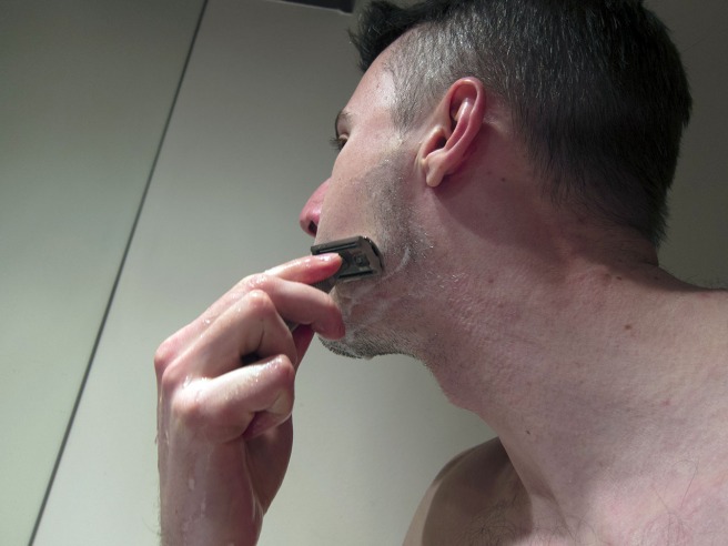 shaving-safety-razor